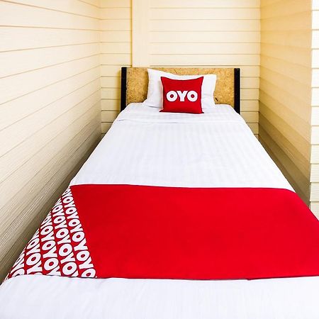 Babo House Bangkok Hotel Екстериор снимка