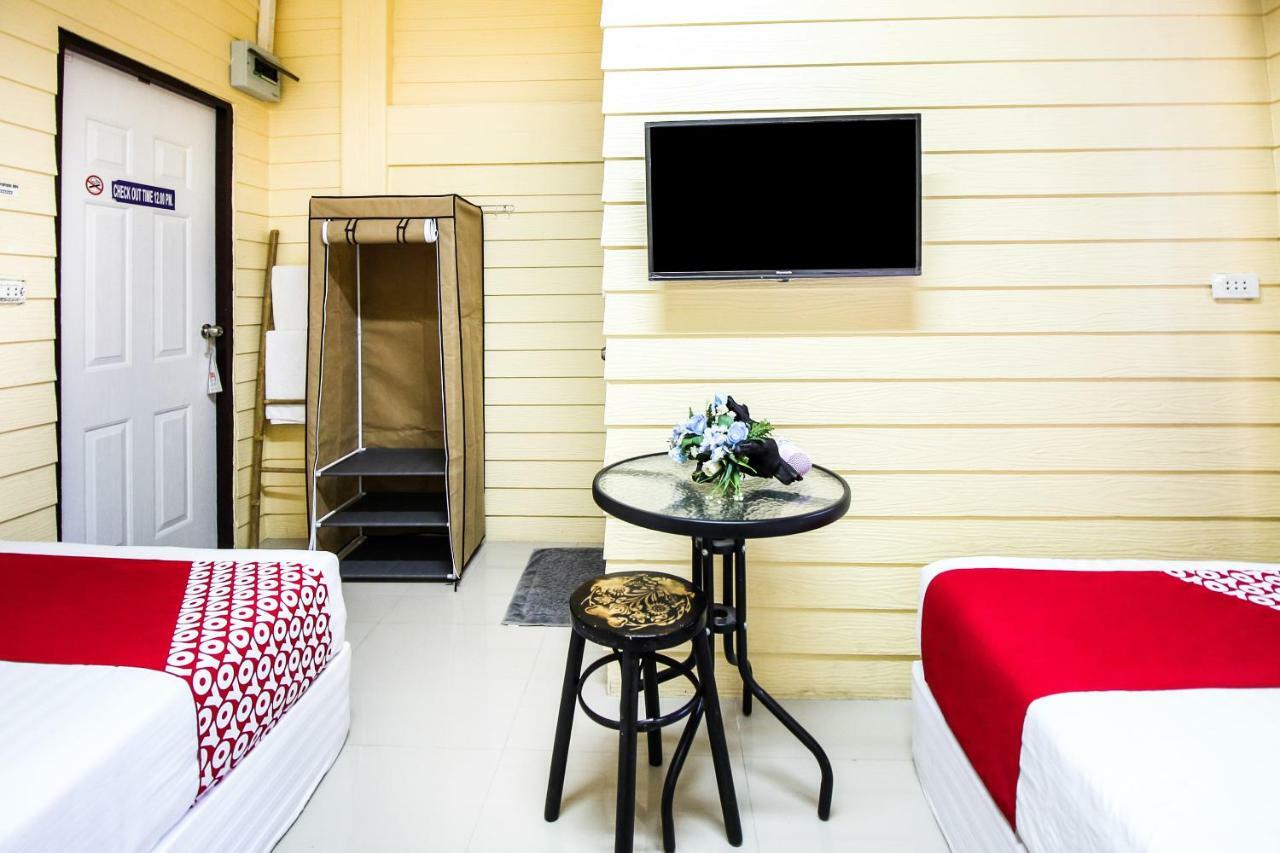Babo House Bangkok Hotel Екстериор снимка