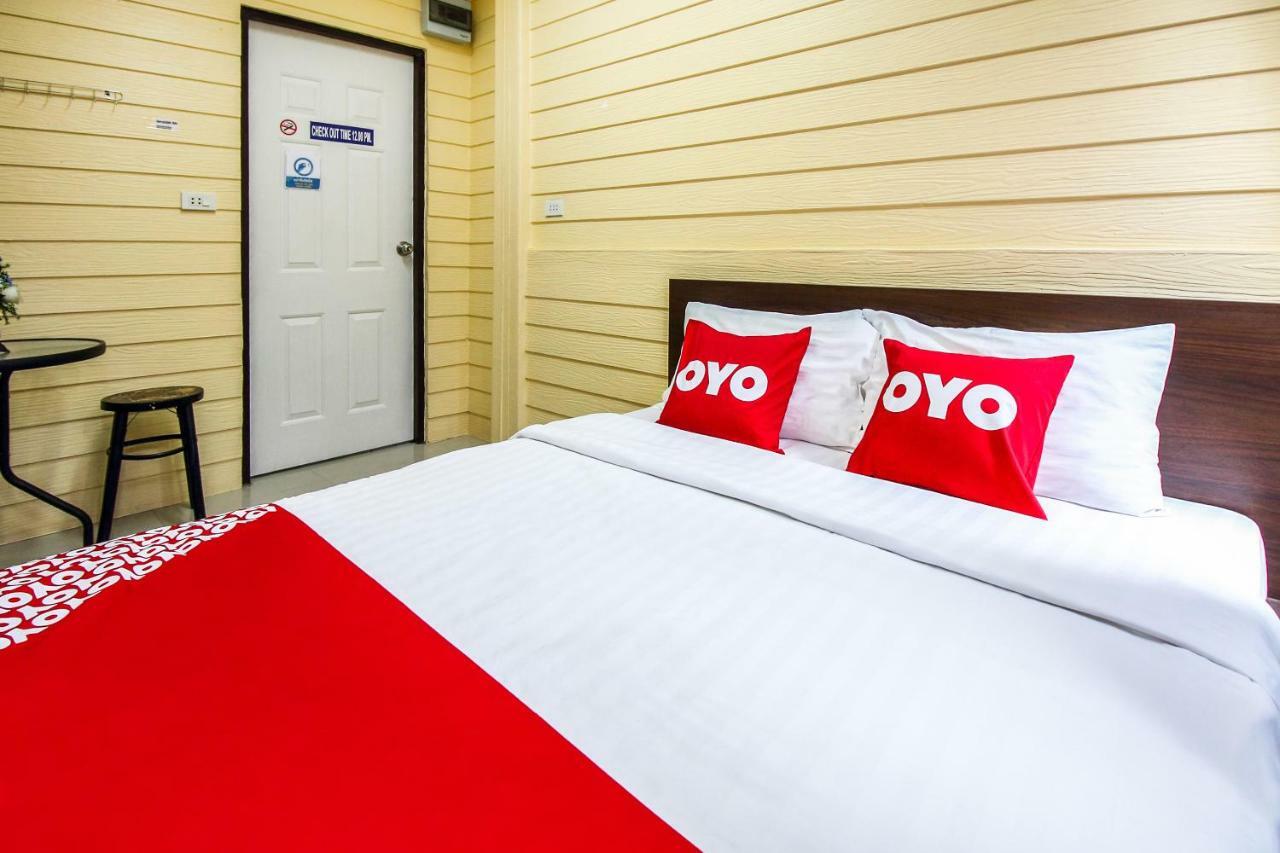 Babo House Bangkok Hotel Екстериор снимка