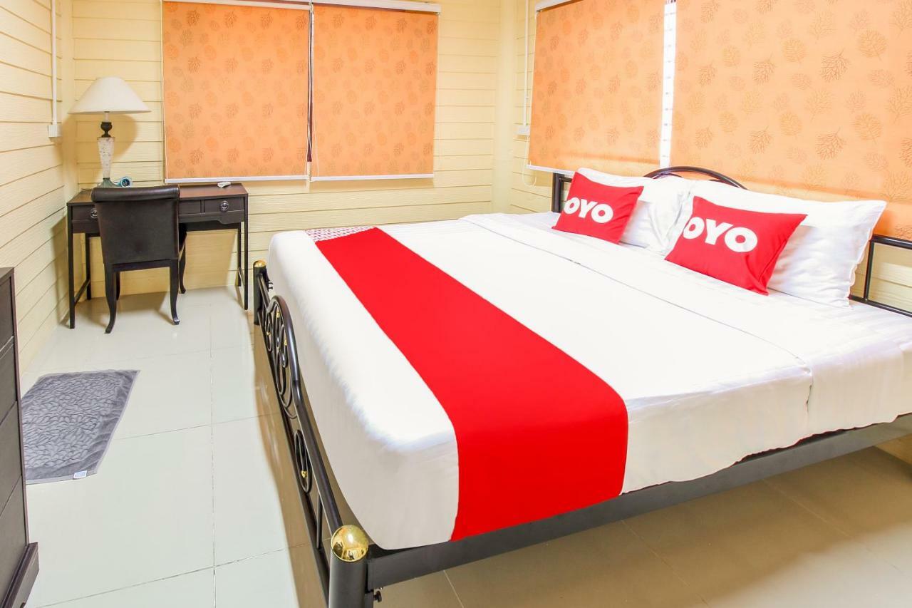 Babo House Bangkok Hotel Екстериор снимка