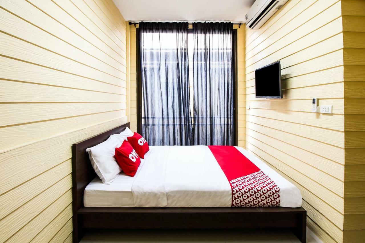 Babo House Bangkok Hotel Екстериор снимка