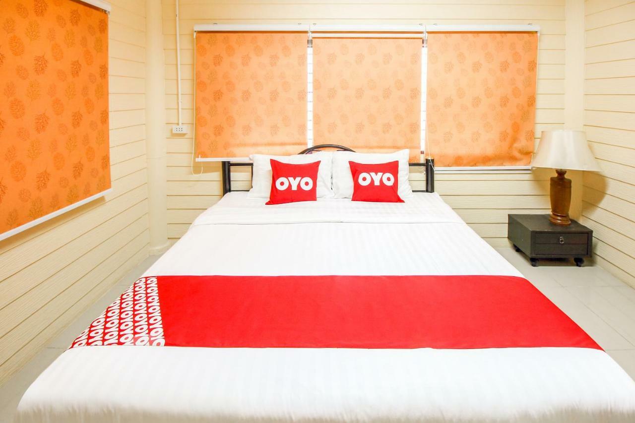 Babo House Bangkok Hotel Екстериор снимка