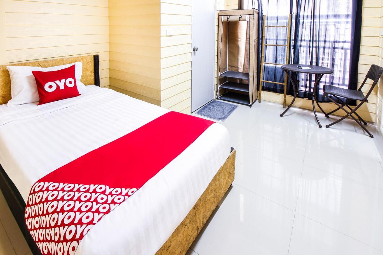 Babo House Bangkok Hotel Екстериор снимка